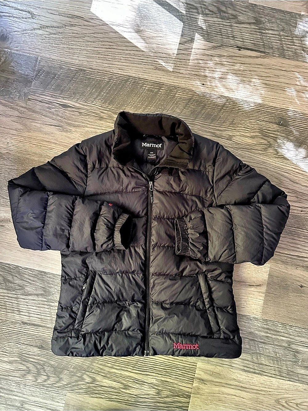 Marmot’s Women’s Guides Down Sweater jacket black medium 650 fill